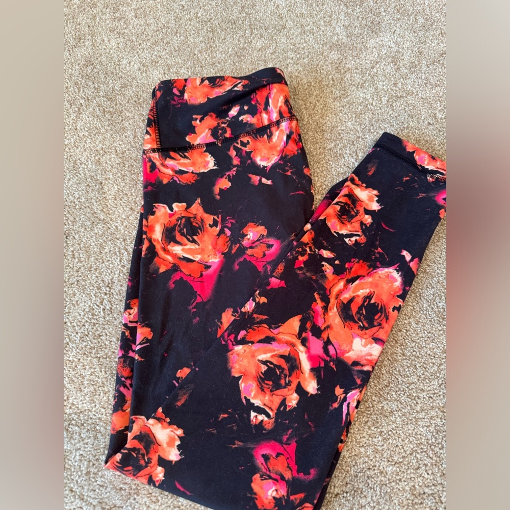 Black orange and pink flowered leggings - Picture 1 of 3